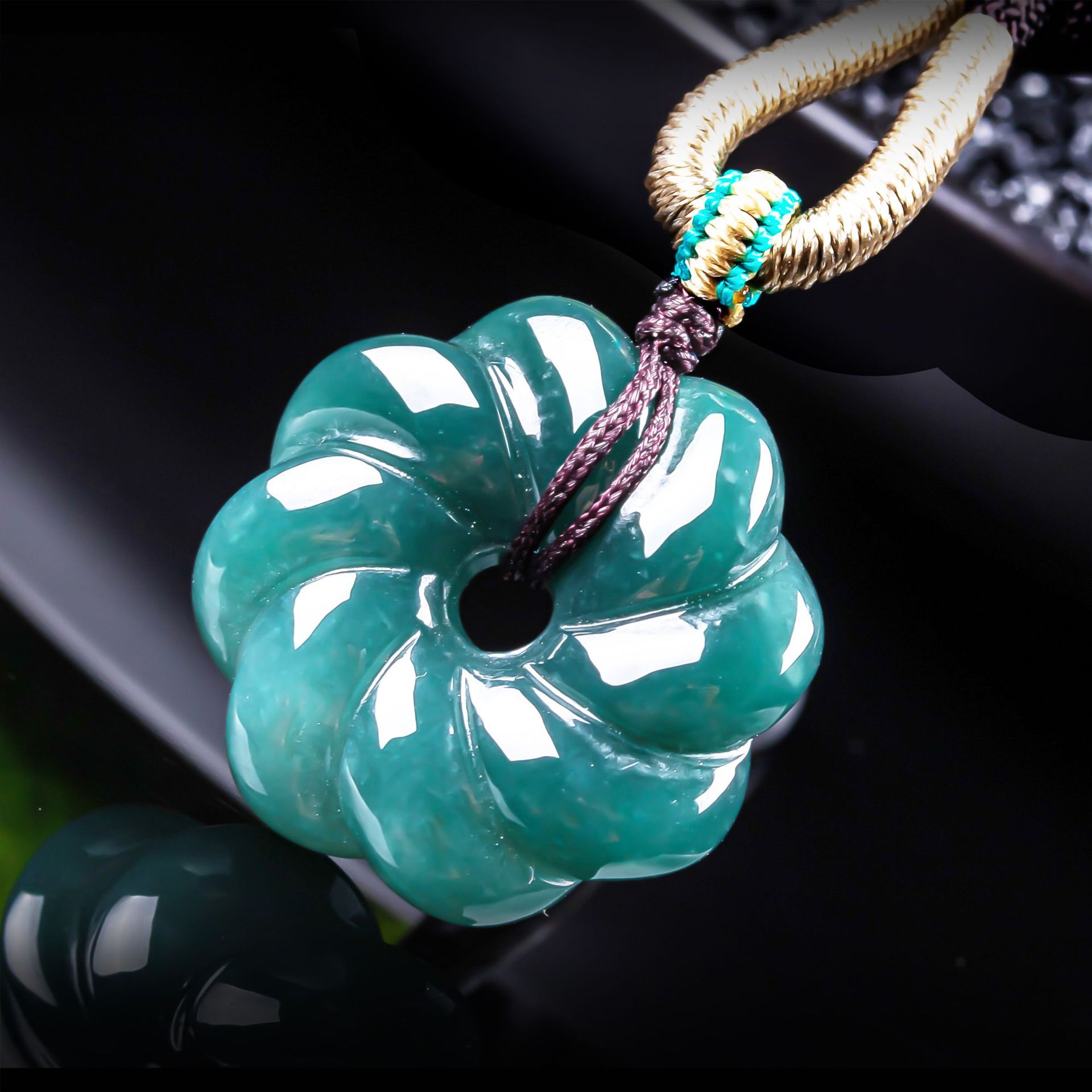 Natural Burmese Jadeite Flower - đánh giá và giá Women Fashion Necklace