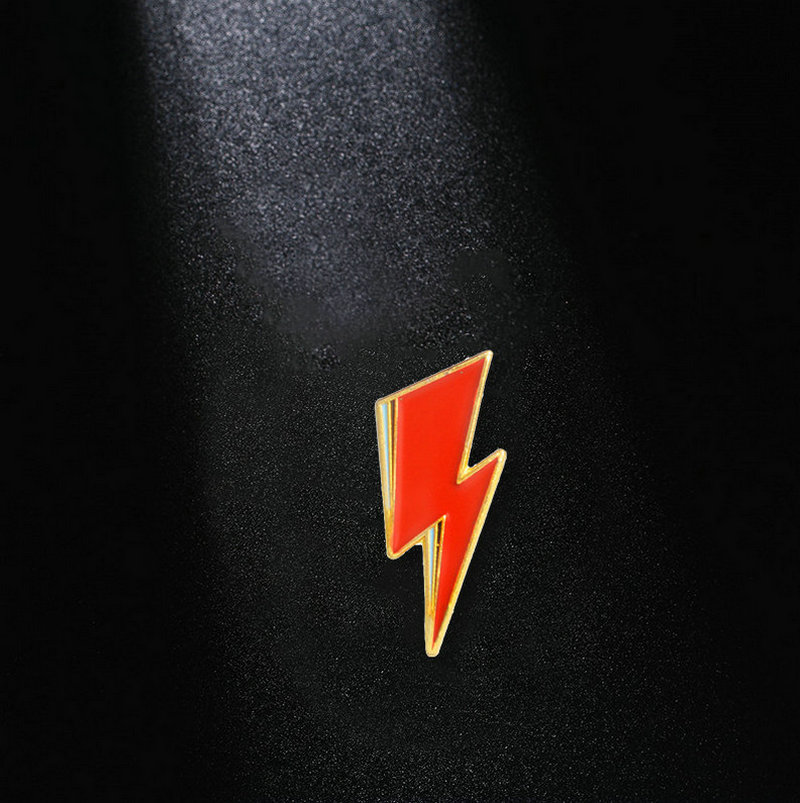 Aladdin Lightning Enamel Pin B - đánh giá và giá Women Fashion Icon
