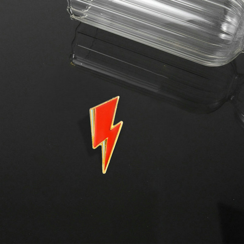 Aladdin Lightning Enamel Pin B - đánh giá và giá Women Fashion Icon
