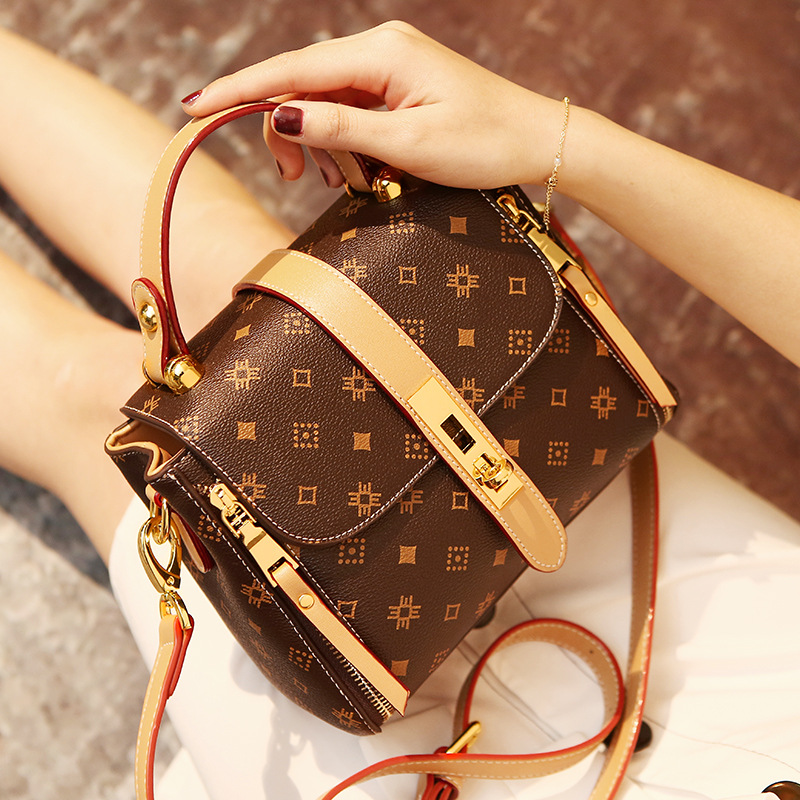 Luxury Fashion Icon Designer D - đánh giá và giá Women Fashion Icon