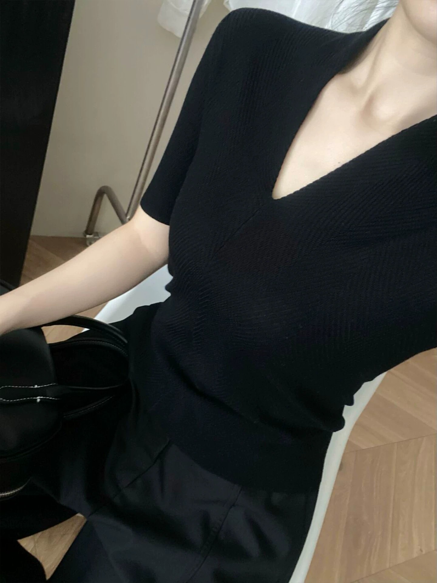 Light Luxury High-End White V- - đánh giá và giá Women Fashion Style